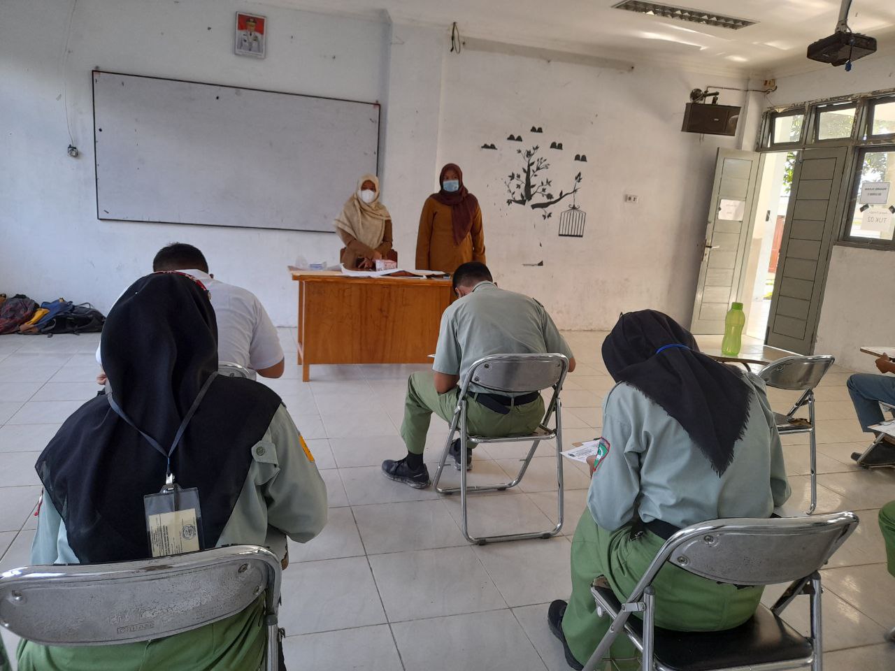 Monitoring Ujian Semester oleh Pengawas SMK Negeri 14 Medan